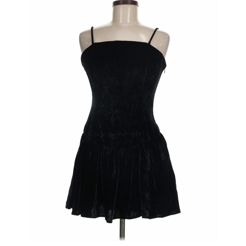 Maeve Drop-Waist Velvet Mini Dress Women Size M Black Goth Whimsigoth LBD